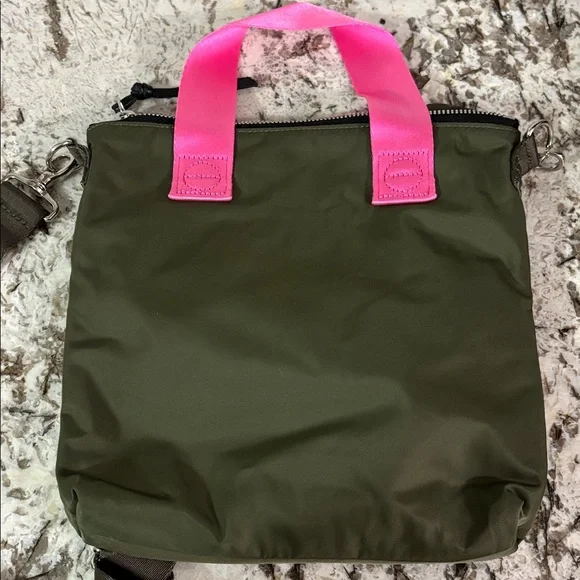 ShortyLOVE Amuse Olive Green Tote with Bright Pink Handle Accent - Picture 6 of 8